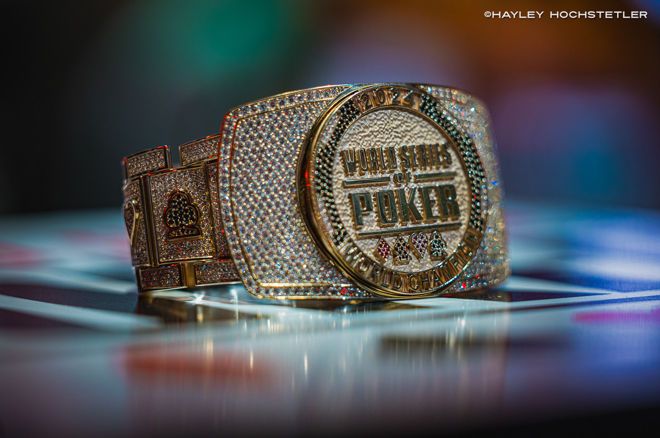 El legado dorado del poker: la historia y evolución del brazalete de la WSOP