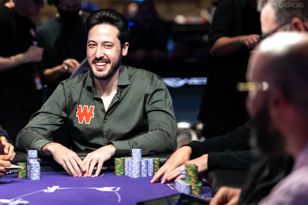 Adrián Mateos hace historia en Las Vegas: es el campeón más joven con seis brazaletes de las WSOP