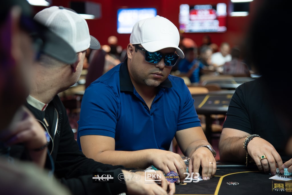 Martínez dominó el chip count en el vuelo más concurrido del Abierto Panamericano de Poker