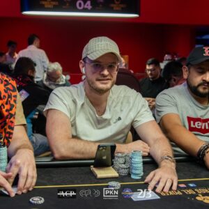 Main Event – Abierto Panamericano de Poker – Main Event Día 2 – foto 38
