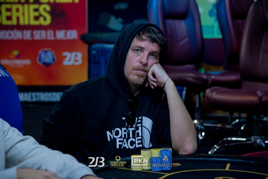 Daniel Palau lidera la final del WSOP Super Circuit