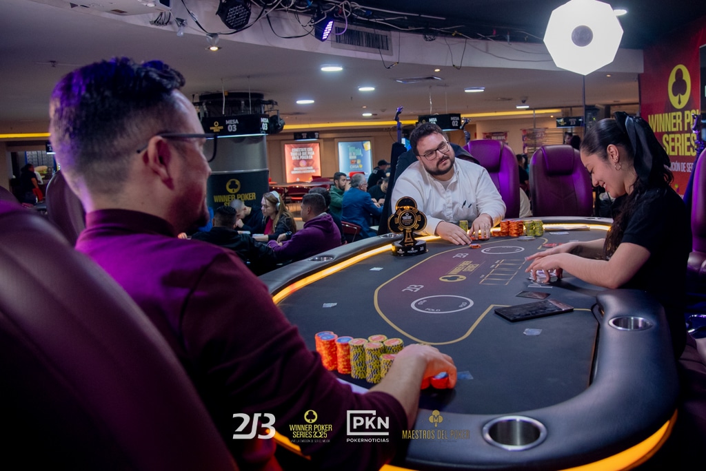 Torrazza fue el primer jugador foráneo en titularse entre los Maestros del Poker en 2025