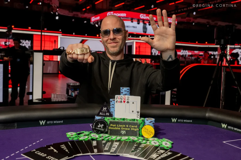 Día 11 de las WSOP 2026: la avanzada latina toma forma en el Monster Stack mientras Jeff Madsen firma su quinto brazalete