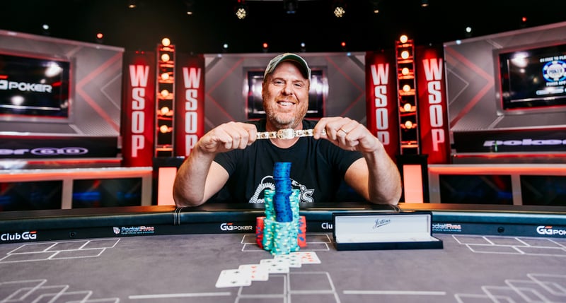 Bromfman logró el primer brazalete para los latinos en las WSOP 2022