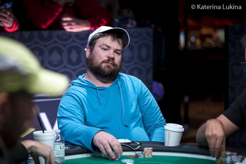 Mota, Leiva y Hou se ubican en el top 10 del chipcount al iniciar el Día 5 del WSOP Main Event
