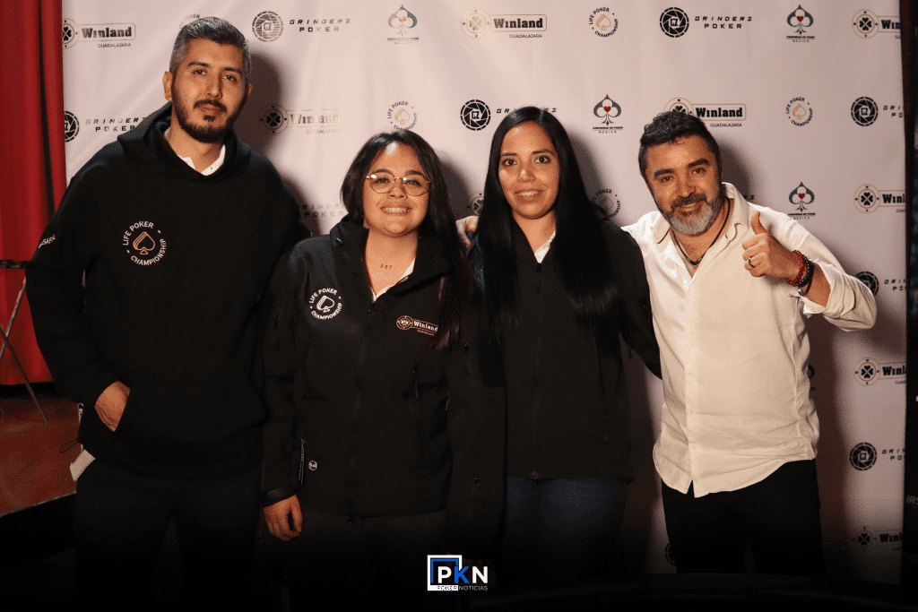 Hernández brindó con tequila por su victoria en el Winland Guadalajara
