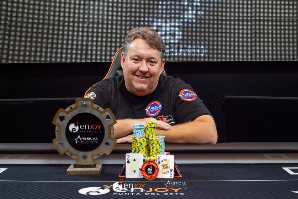 Nezhoda puso a hablar inglés a los finalistas del Enjoy Poker Tour