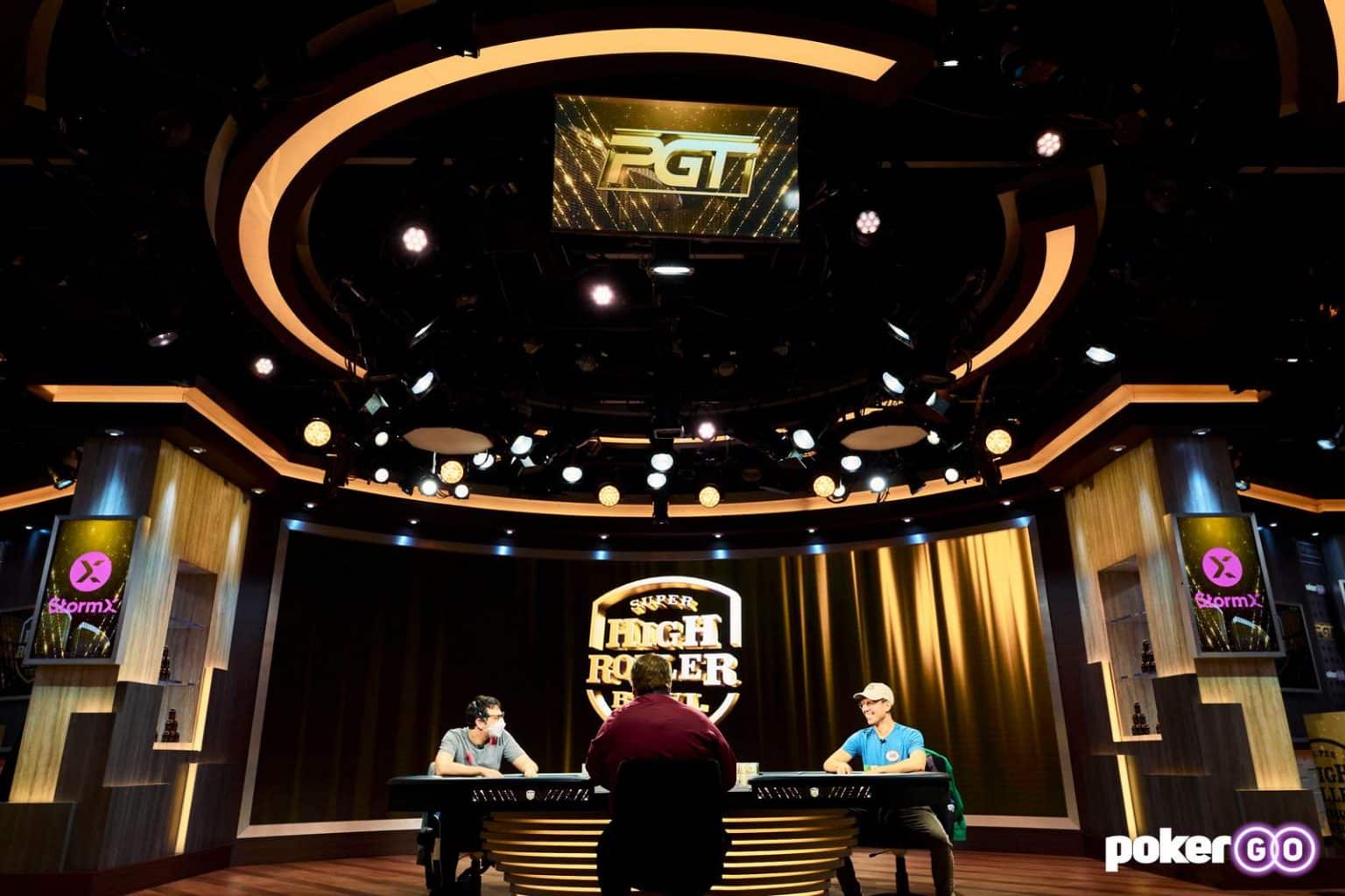 Haxton se convirtió en el primer bicampeón del Super High Roller Bowl en la historia