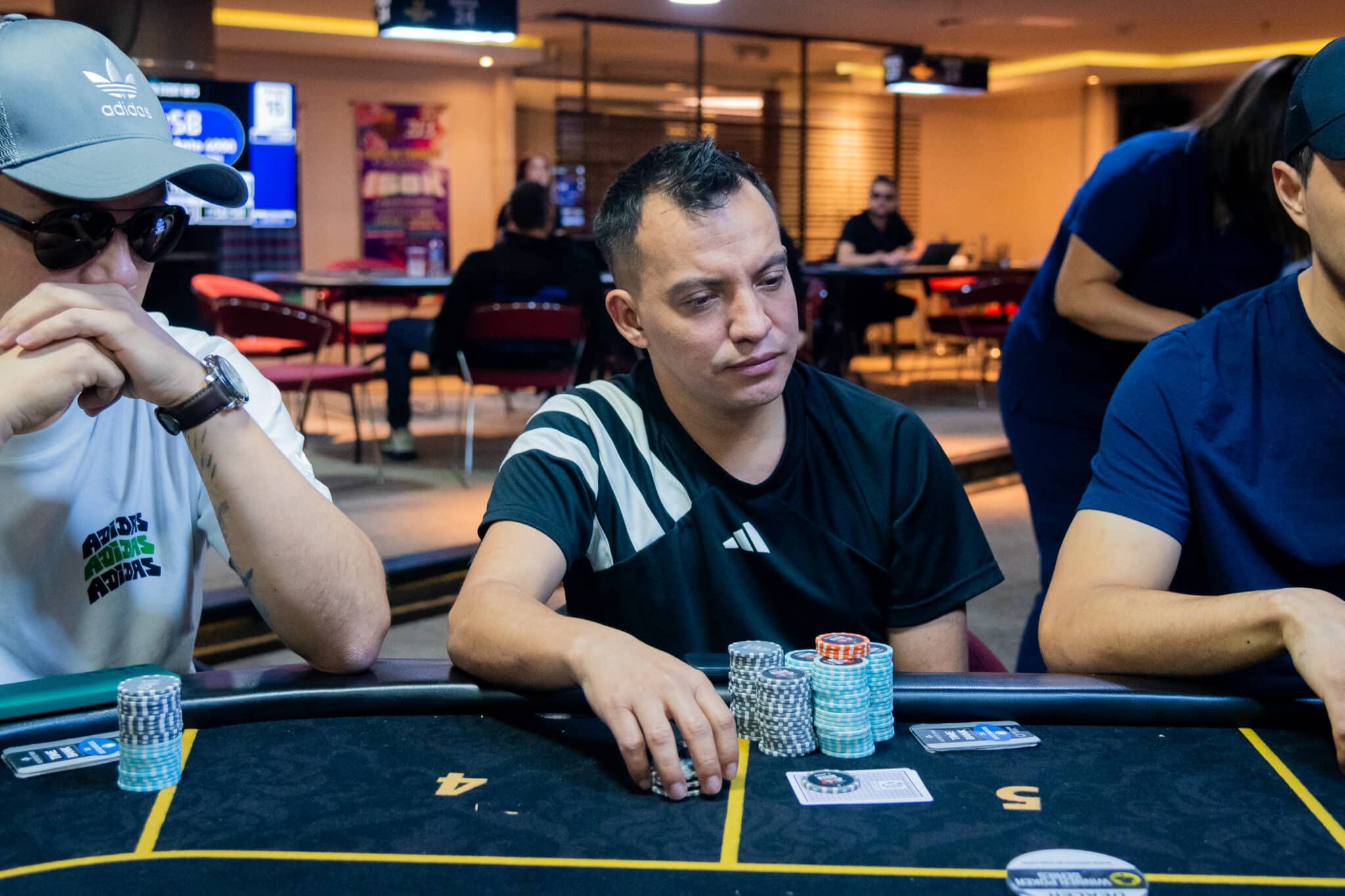 Tarazona llegará al Día 3 con mucho terreno adelantado en el camino hacia la mesa final del Evento Principal de las Winner Poker Series