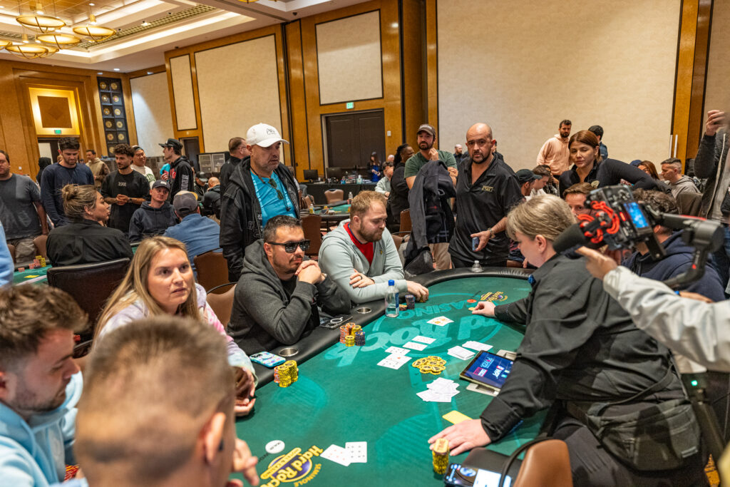 Roman Korenev asumió el control al final del Día 2 en el Seminole Rock n´ Roll Poker Open Championship