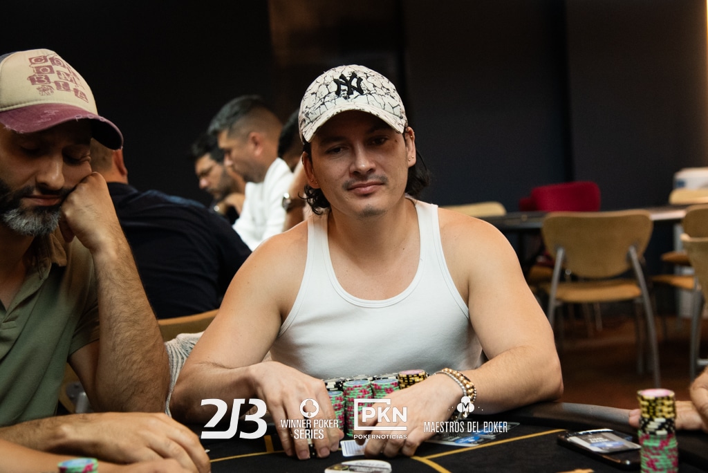 Correa dio la mejor lección inicial entre los Maestros del Poker, en el vuelo 1A del Opener