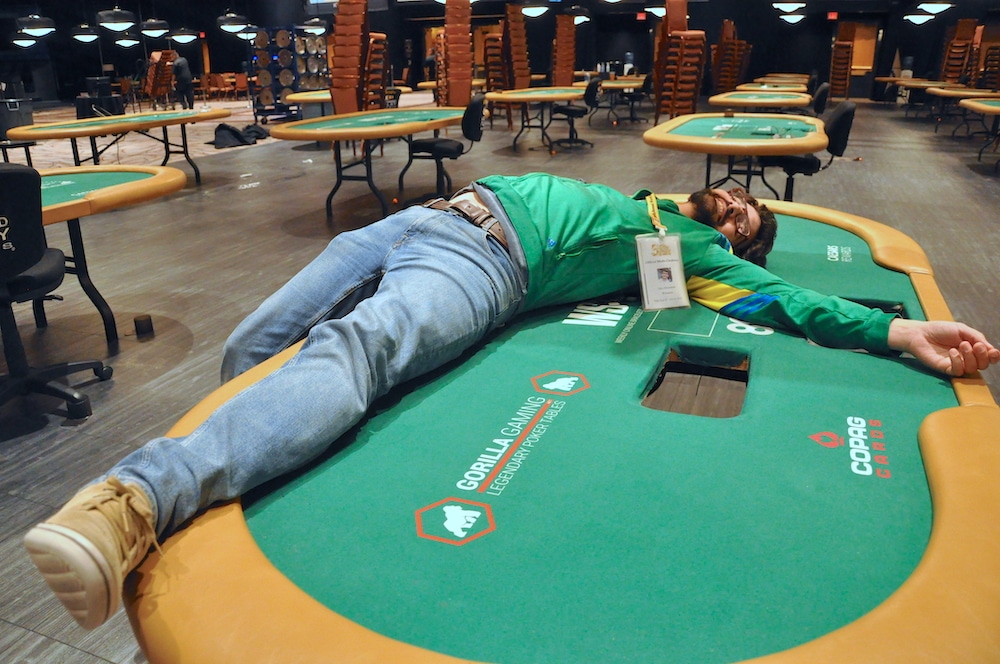 Evitar el desgaste extremo en la WSOP: Buscando sobrevivir intensas jornadas de 12H