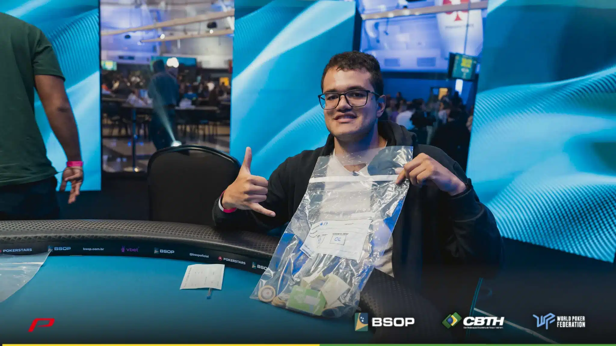 Carlos Serrano avanzó en el Super High Roller en BSOP Winter Millions