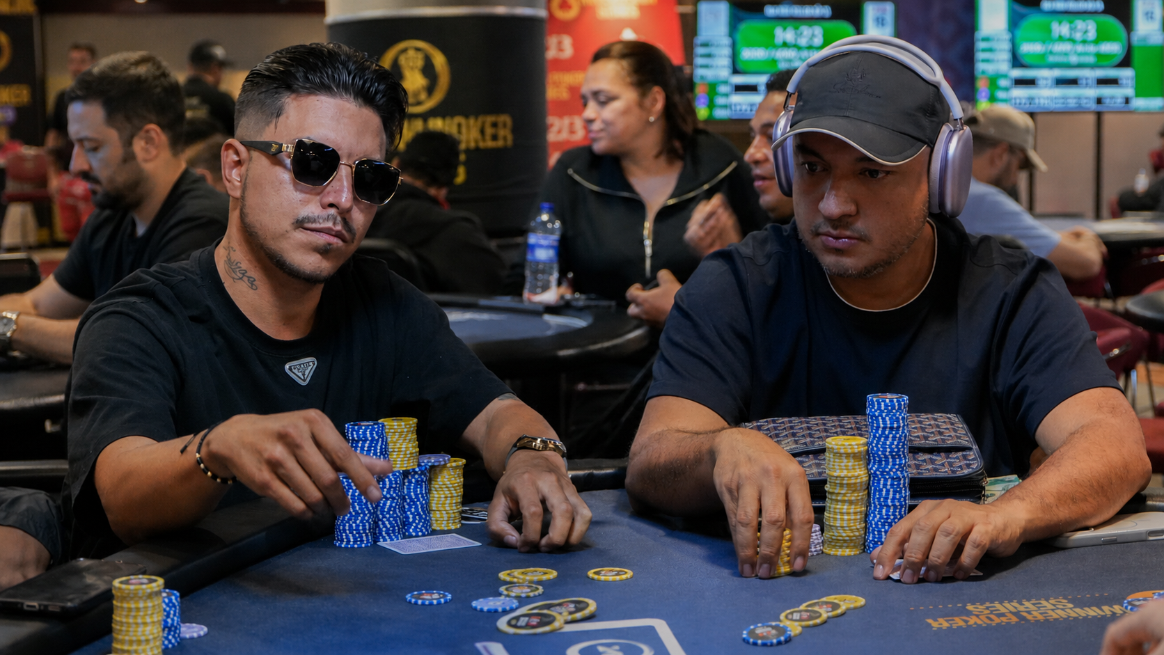 Carrillo y Cañola comparten el liderato del Día 1A del High Roller de las WPS