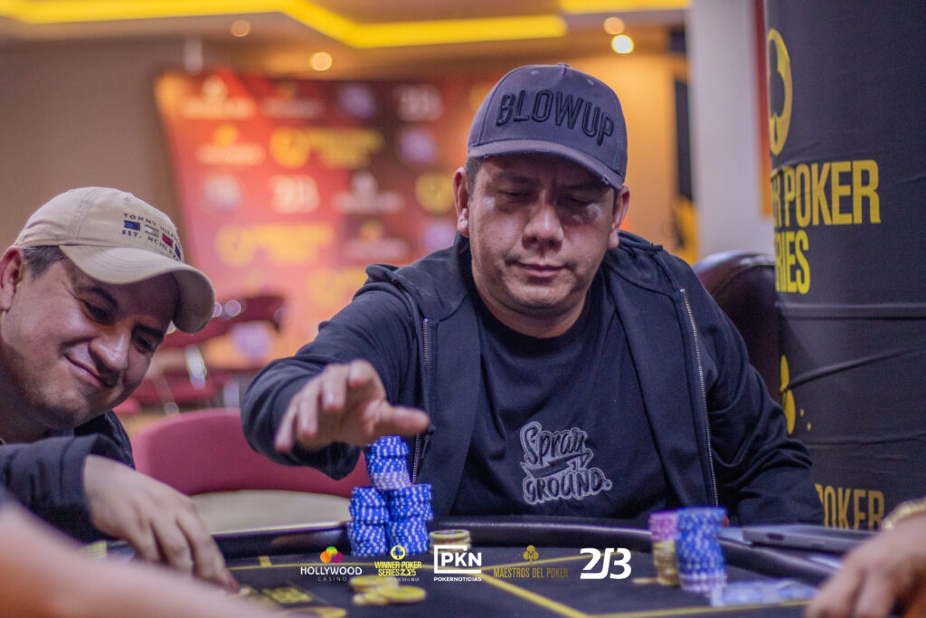 Giovanny Reyes domina el día 1B del High Roller: líder absoluto con 498.000 Fichas en las Winner Poker Series