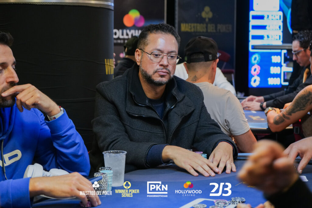 Andrés Chacón lidera el Día 1D del Main Event de las WPS en Bogotá
