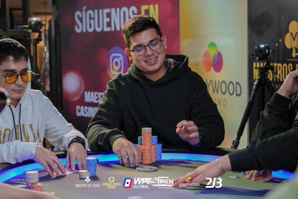 Oscar Vásquez lidera a los siete finalistas. – High Roller, Día 2 – WPS 1 Millón de USD GTD