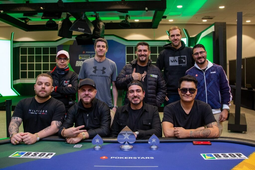 Juanjo Cepeda llevará una pica para México tras conseguir su primer título de campeón en el LAPT Río de Janeiro.