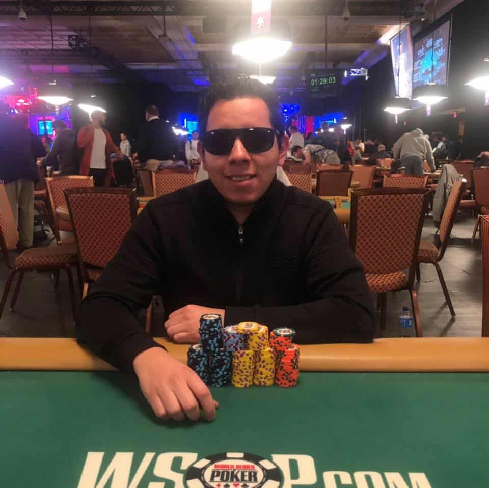 La armada latina busca avanzar en el Día 2 del $800 NLH Deepstack: México toma la delantera con Francisco Ríos (1.350.000).