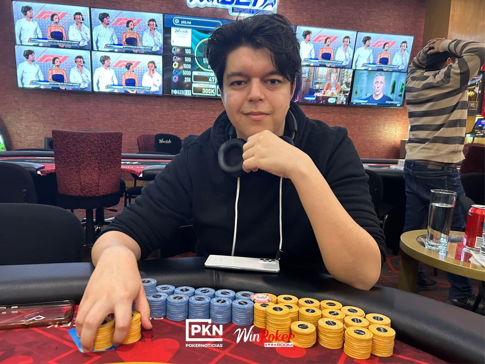 Héctor Mora lideró la segunda tanda de clasificados en en Main Event del FIP.