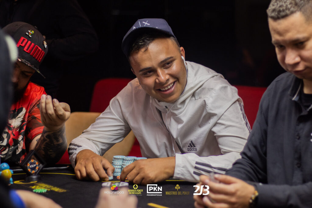 Primerano y Johan Sebastián dominan los vuelos 1D y 1E del Main Event WPS