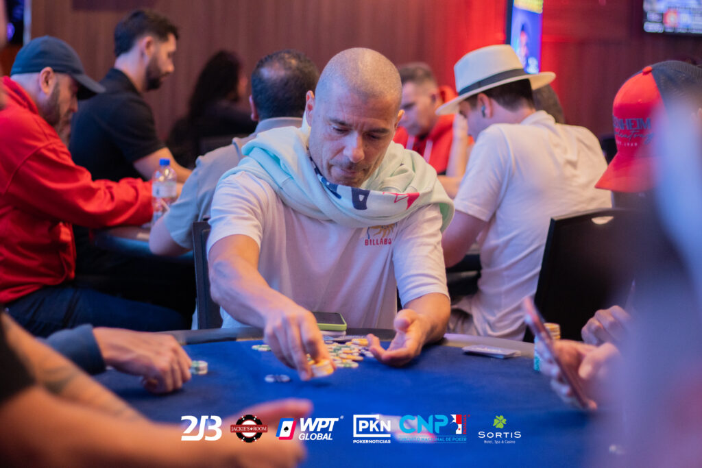 Stacks apretados, decisiones simples – High Roller – CNP Panamá, Día 1
