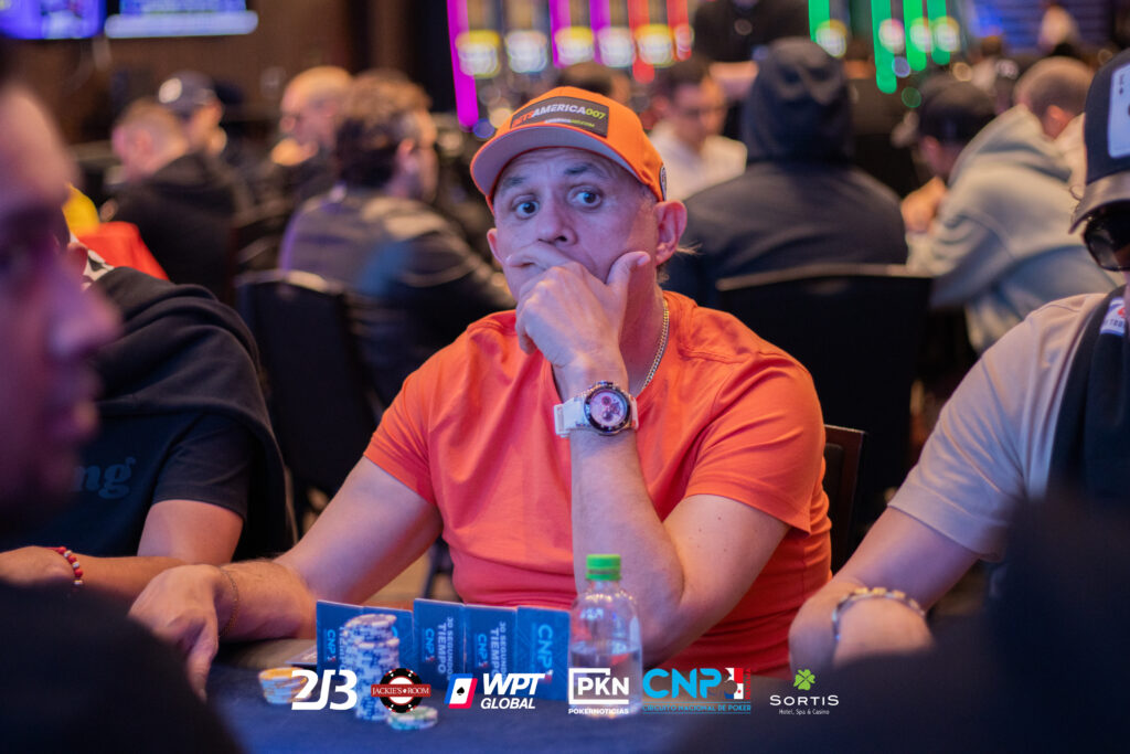 Stacks apretados, decisiones simples – High Roller – CNP Panamá, Día 1
