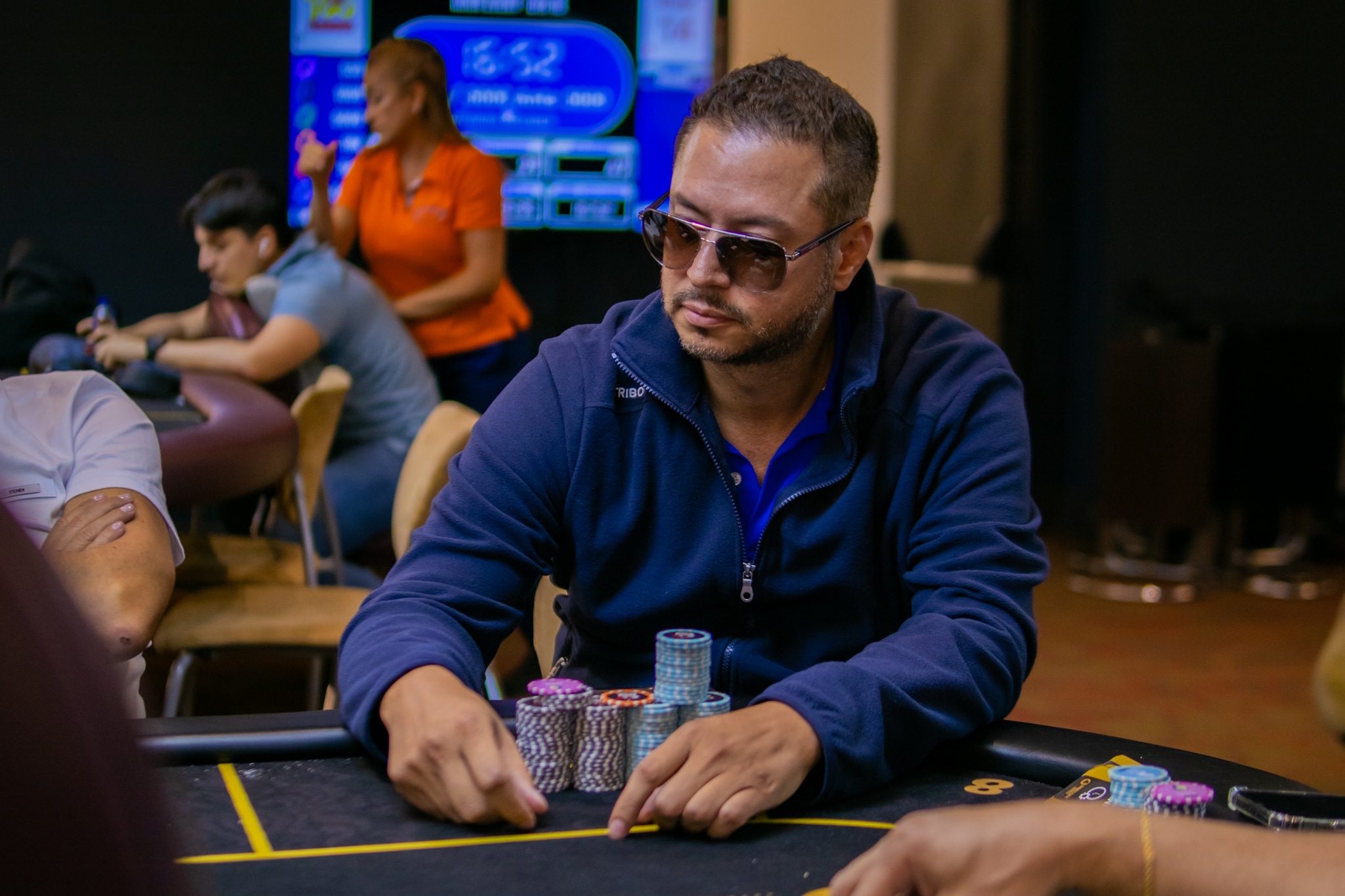 Chacón y González abrieron la senda hacia el Día 2 en los dos últimos vuelos clasificatorios del torneo mayor de las Winner Poker Series