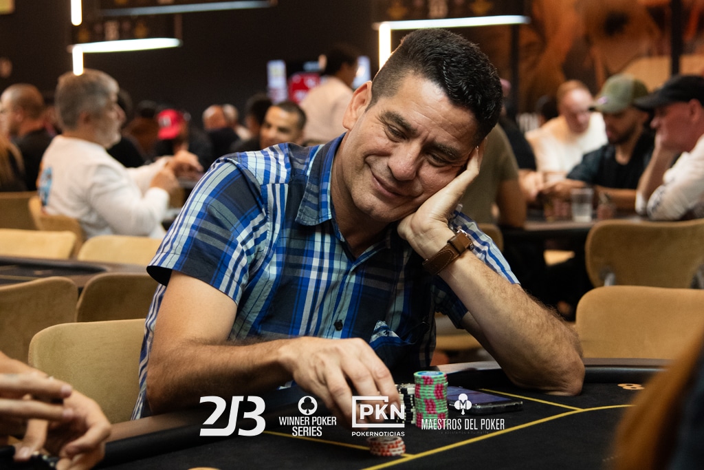 Correa dio la mejor lección inicial entre los Maestros del Poker, en el vuelo 1A del Opener