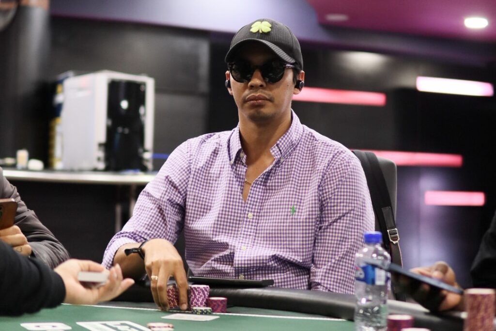 Mau Madrigal lidera a los 68 clasificados del Día 1B en el Main Event del LAPT México.