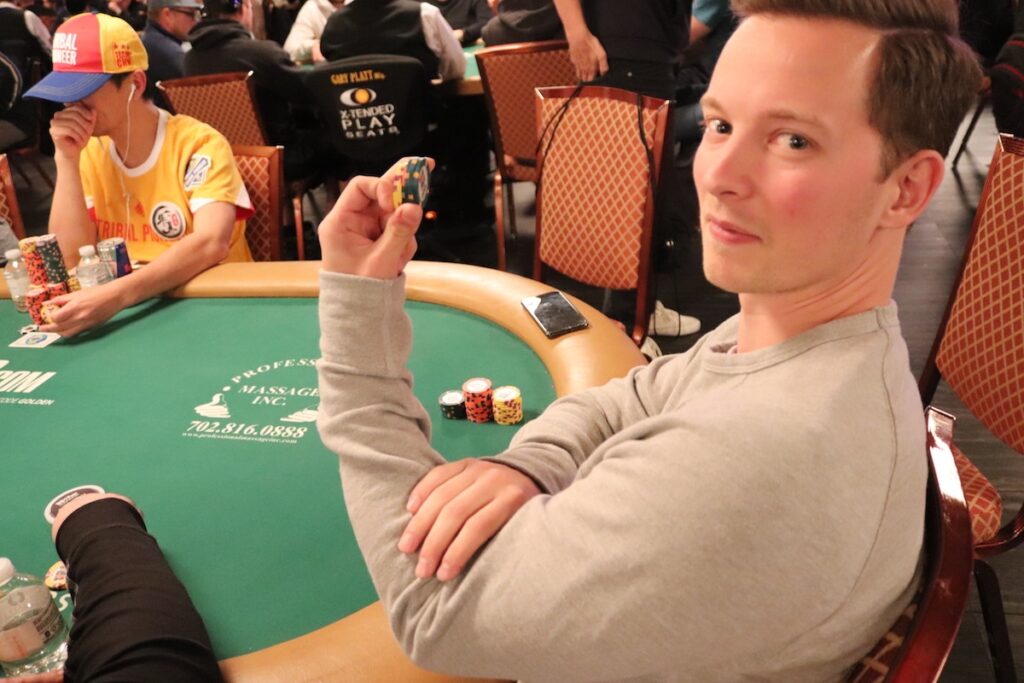 Evitar el desgaste extremo en la WSOP: Buscando sobrevivir intensas jornadas de 12H