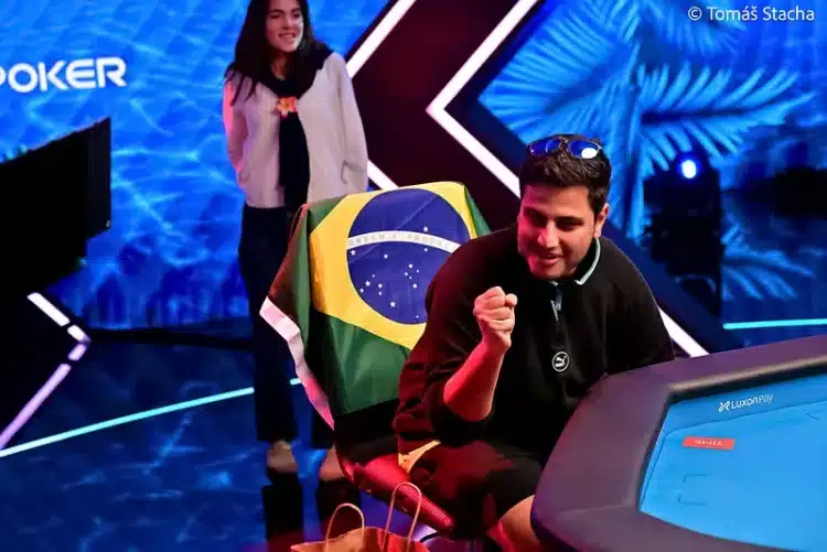 Alejandro Lococo encabeza el TOP10 de jugadores latinos que más cobraron este 2024