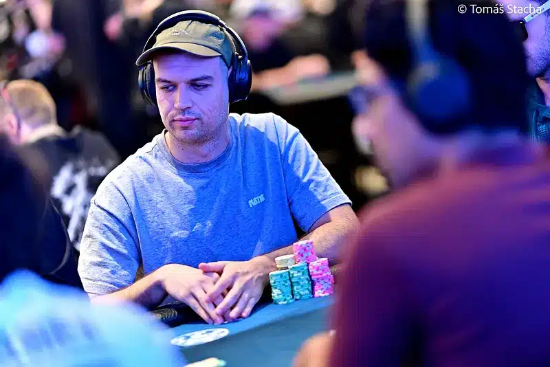 Aziz, Melogno y Toro mantienen vivo el sueño latino en el Super Main Event en Bahamas