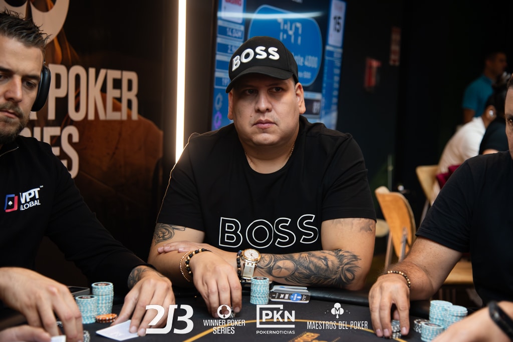 Bejarano tiene una importante ventaja cerca de la recta final, en el camino que definirá a un nuevo Maestro del Poker en Medellín