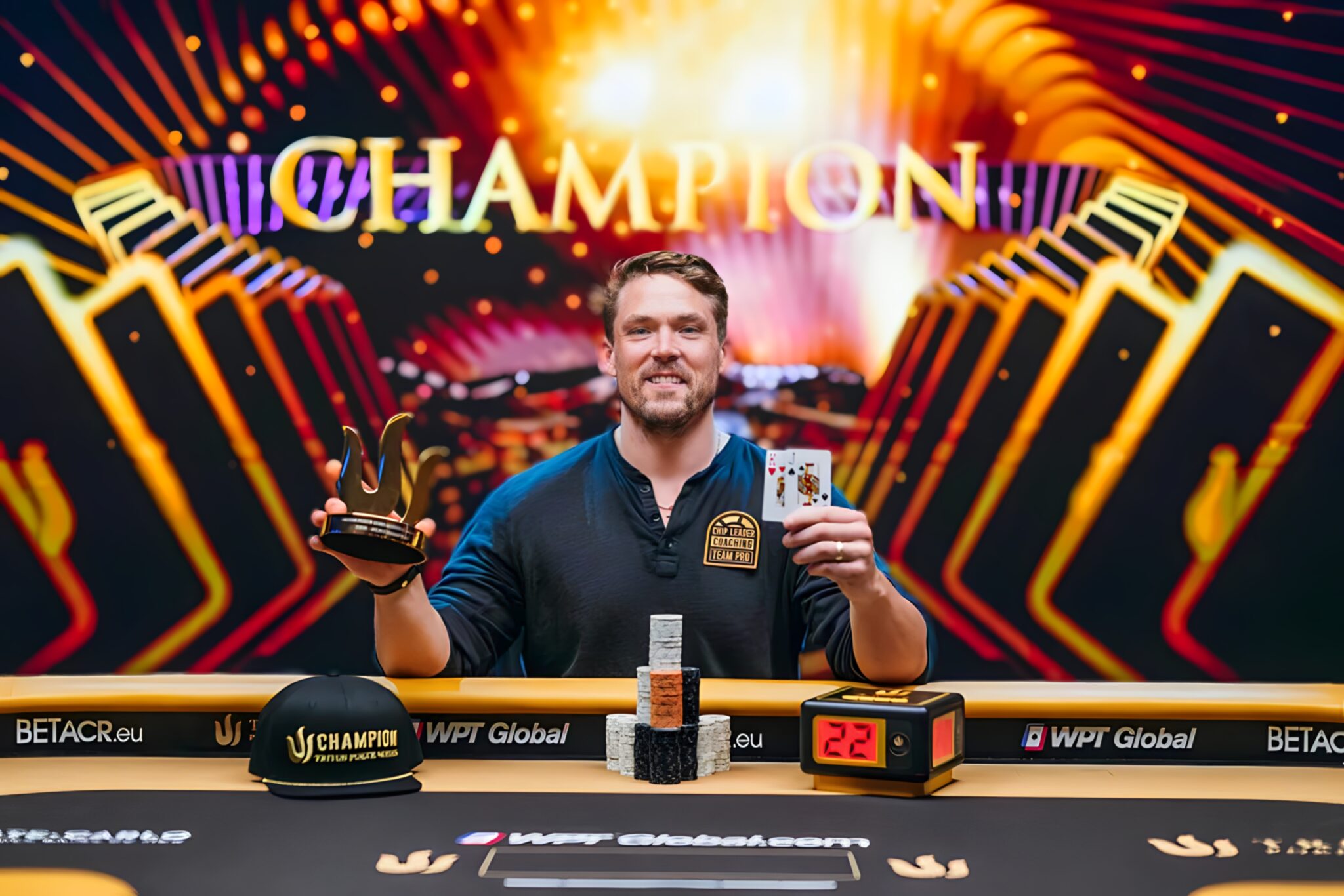 Alex Foxen se impuso en las Triton Montecarlo con un gran triunfo por casi un millón y medio de dólares.
