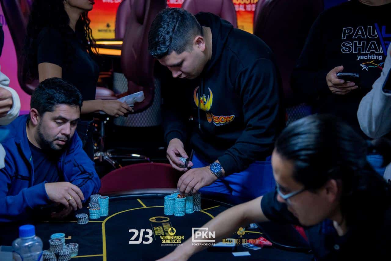 Chacón ganó el pulso por el bono de chipleader en un primer vuelo con mucha acción en el Hollywood