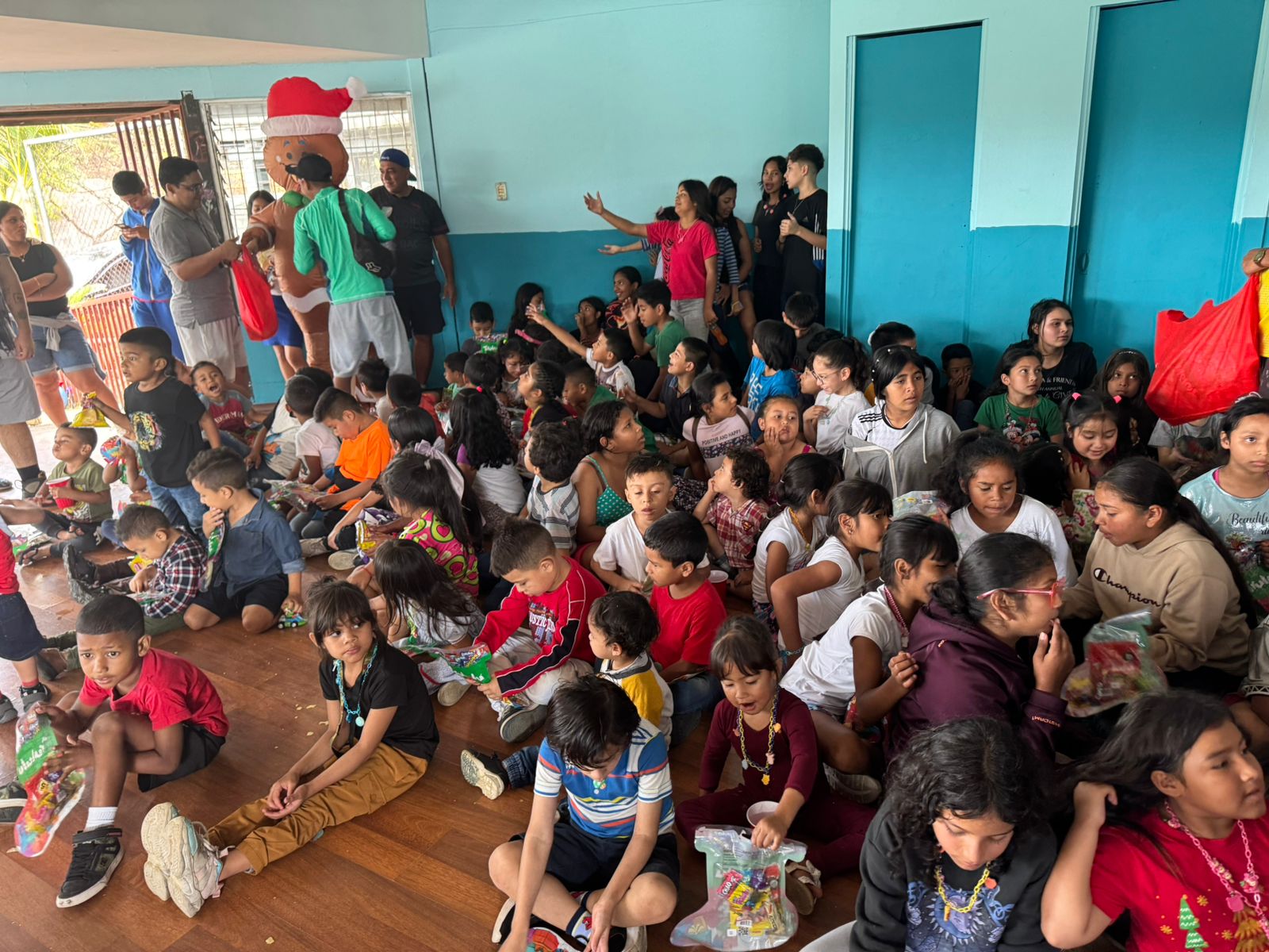 Cuando el poker se convierte en Navidad: el torneo benéfico que lleva alegría a los niños