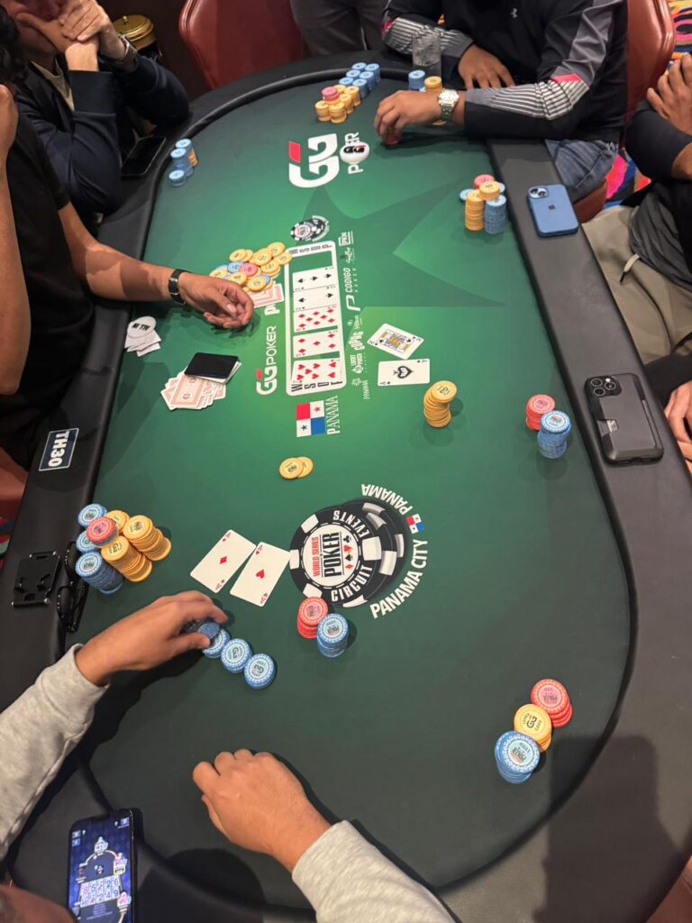 Un cooler antes del cierre del registro – Main Event 100K GTZ, Día 1A – Lucky Poker Panamá