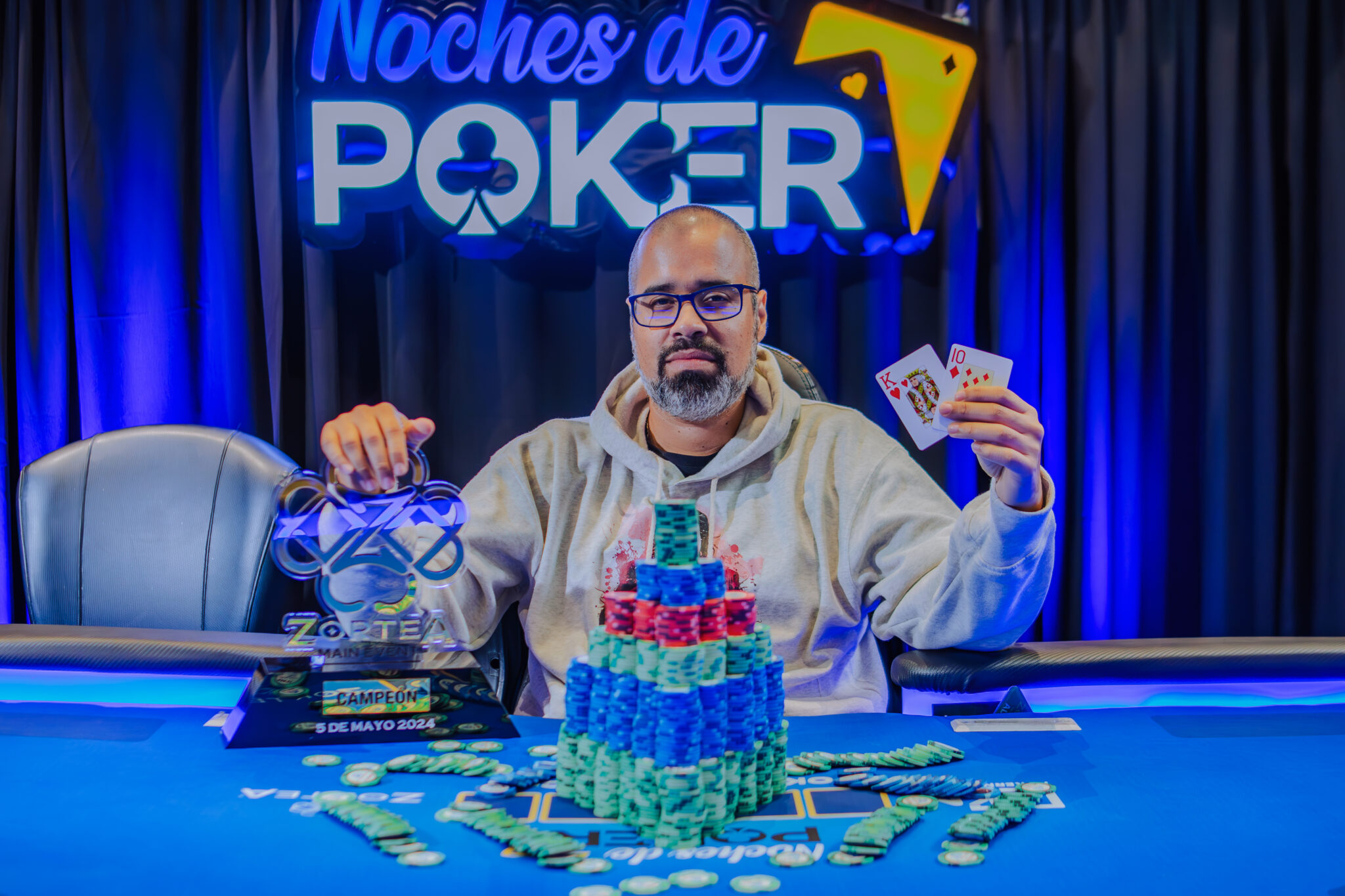 Arango se quedó con la mejor parte del pozo en la disputada definición del título central en el Zortea Poker Open
