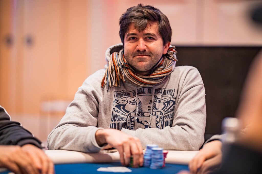 Aguirre alcanza el mejor registro entre los latinos clasificados en los dos primeros vuelos del WPT World Championship