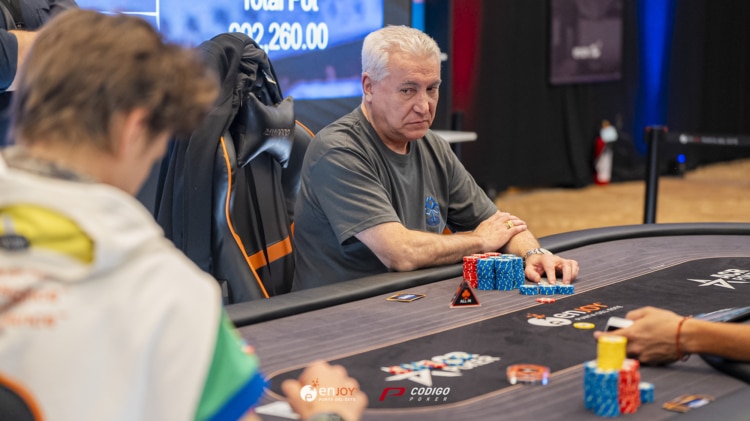 Tulin brindó con vodka por su triunfo en el High Roller del Enjoy Poker Tour