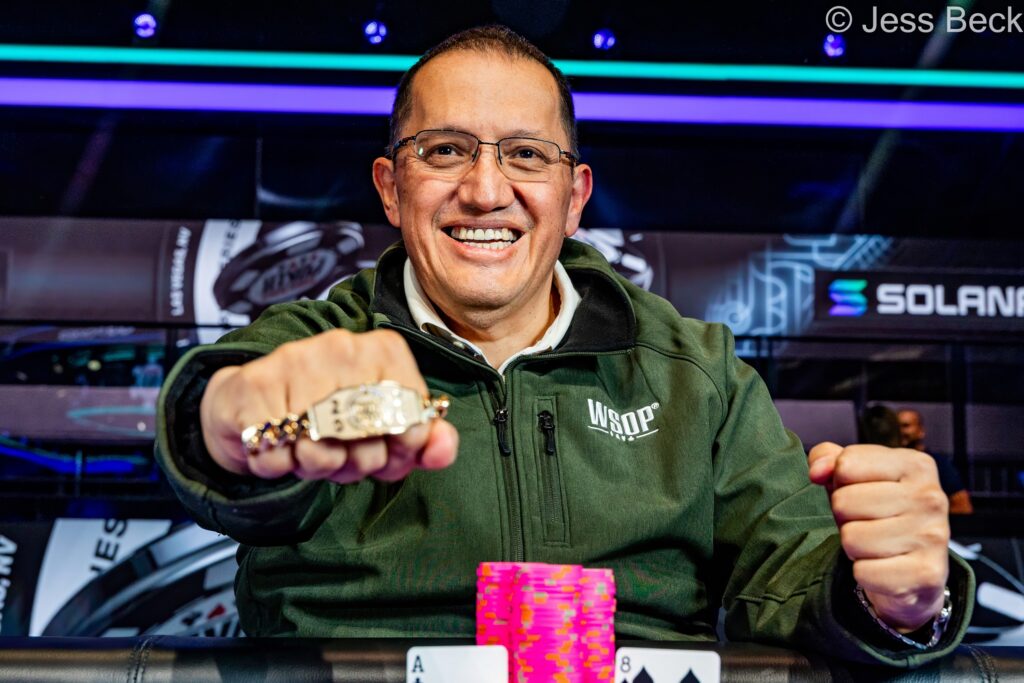 Ciro González le da a México su sexto brazalete histórico en la WSOP