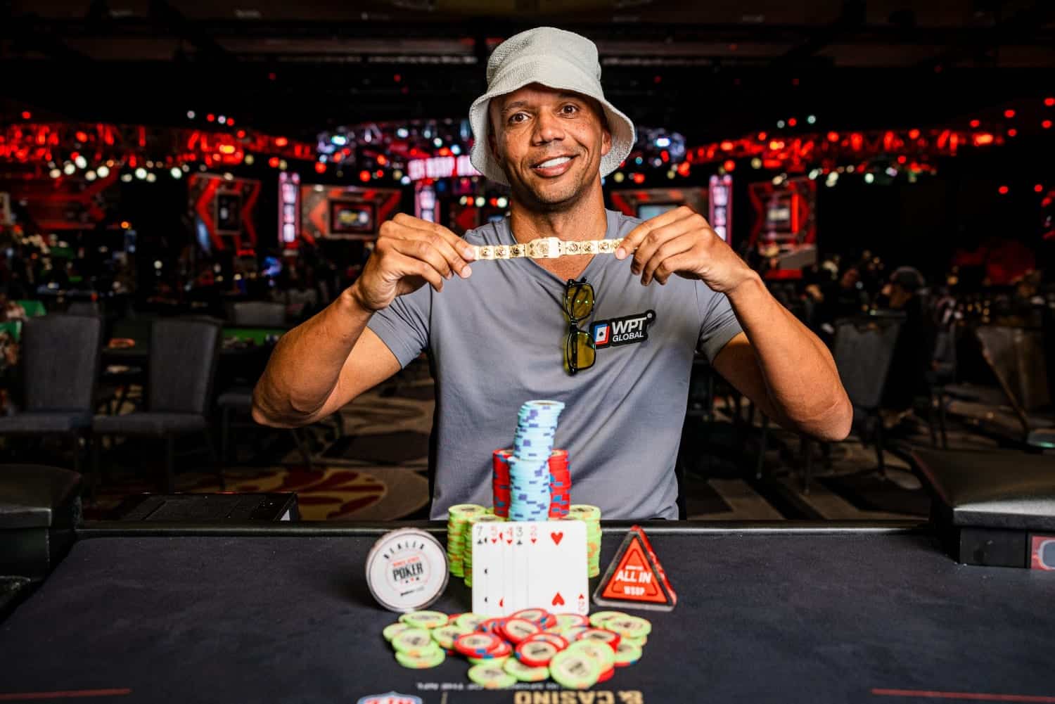 ¿Quién es el mejor jugador de poker del mundo? Una mirada comparativa a las leyendas de los paños