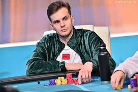 Aído se sumó al buen momento de los españoles con un rentable podio en el GGMillion$ este martes