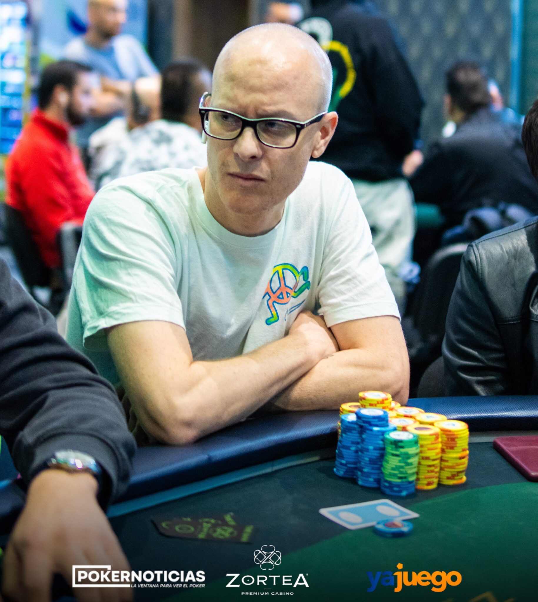 Un golpe certero para afianzarse en el liderato – Evento Principal – Zortea Poker Room – Festival Zortea Poker Room