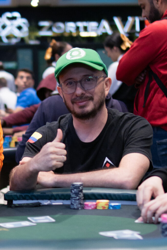 La noche terminó temprano para Pérez – Evento Principal – Zortea Poker Open