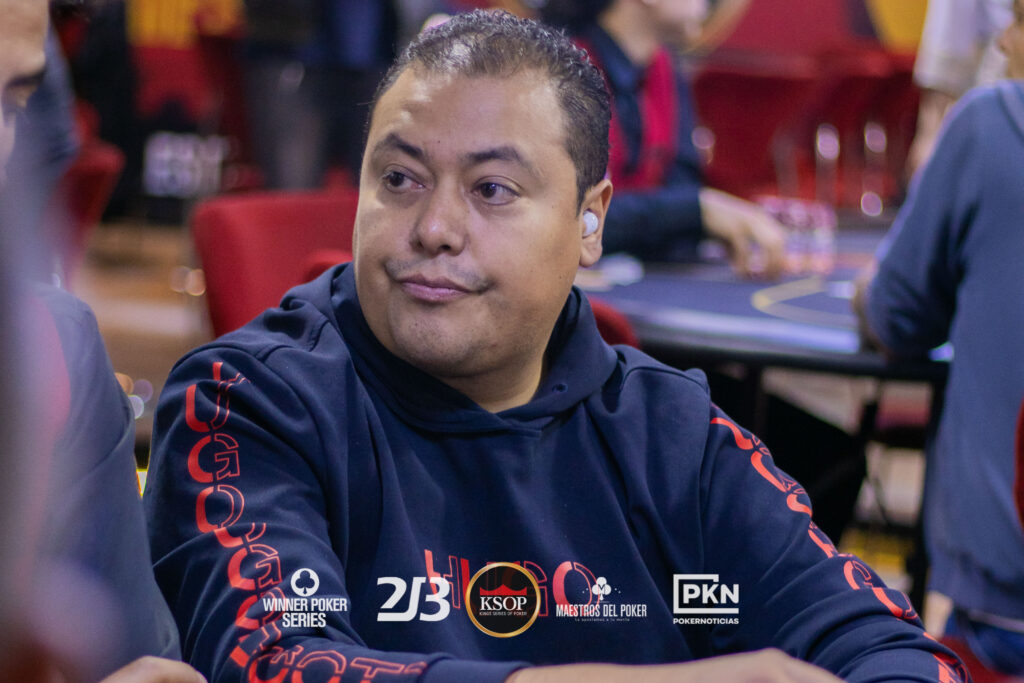 Santiago apiló Montes de fichas para liderar el vuelo 1D en el torneo central de las KSOP Colombia