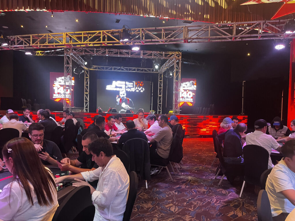 Se abre camino el reconocimiento deportivo para el poker en Chile