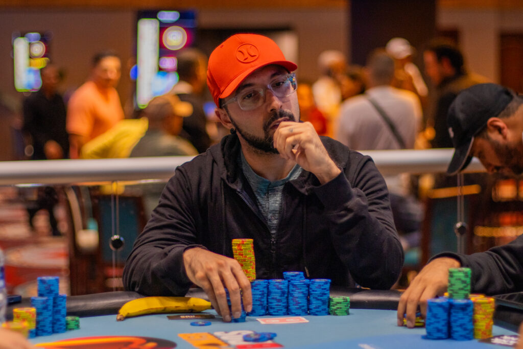 Vílchez pone el paso en el camino hacia la final del Jackie’s Poker Tour en el Waymore
